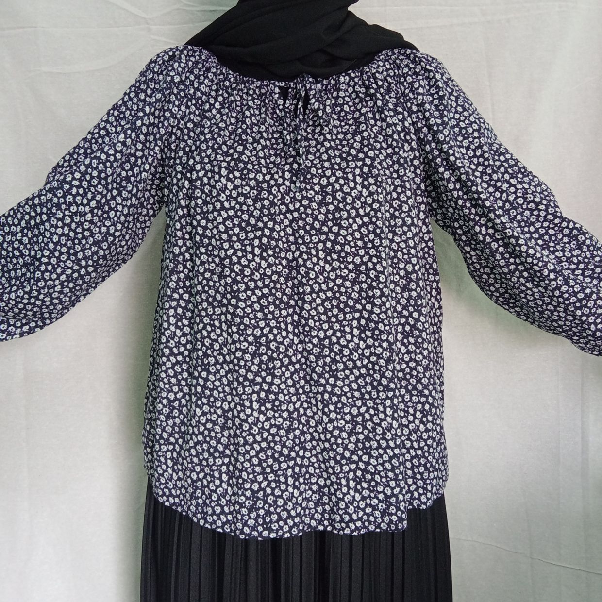 Material : Katun Panjang : 70