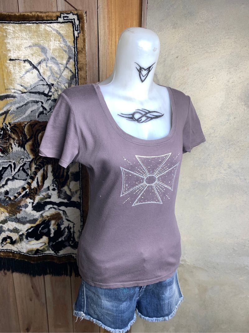 Moderate Gray Rhinestones Cross Tee (M), foto 2