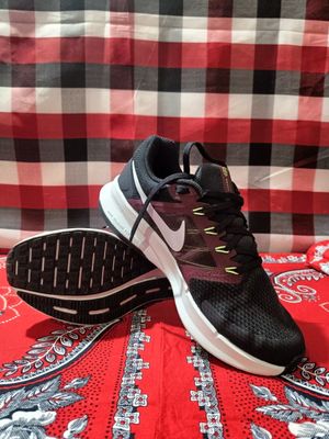 Nike Sportswear Casual Sneakers Pria burgundy black