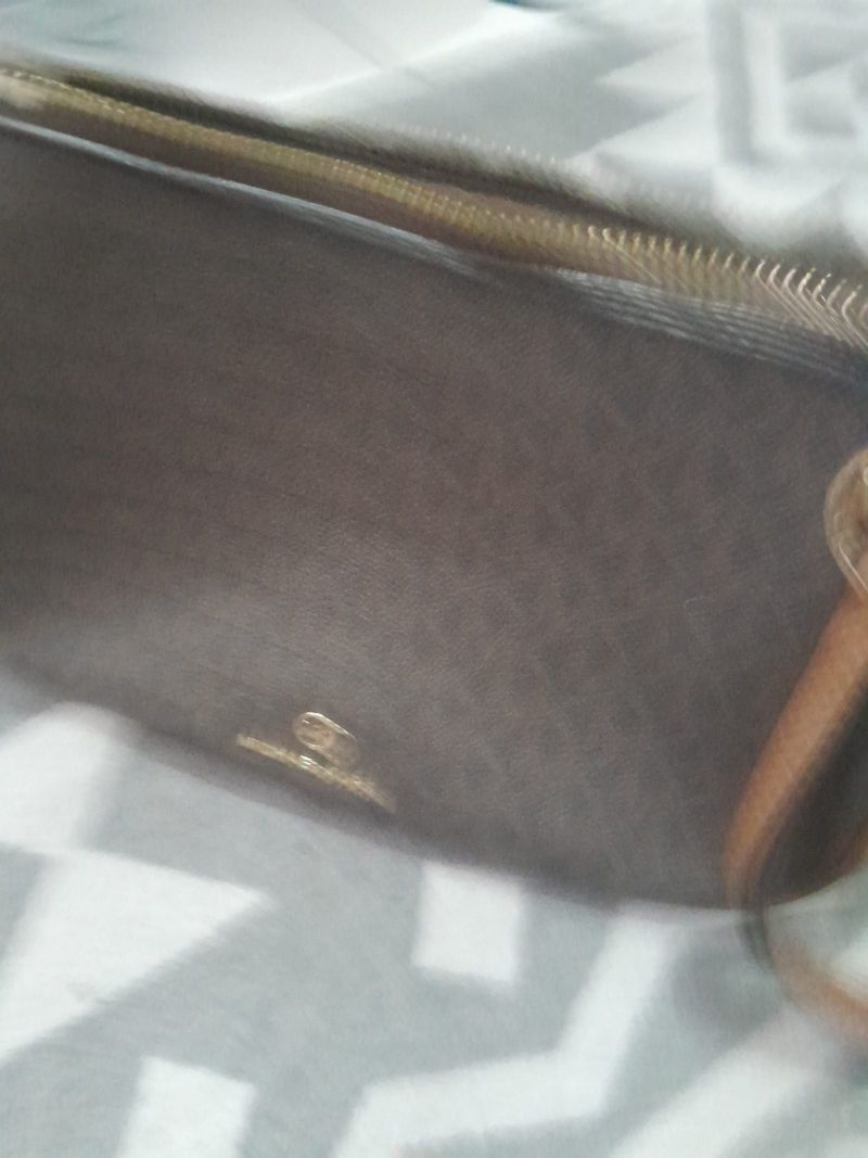 Tas Michael Kora, foto 5