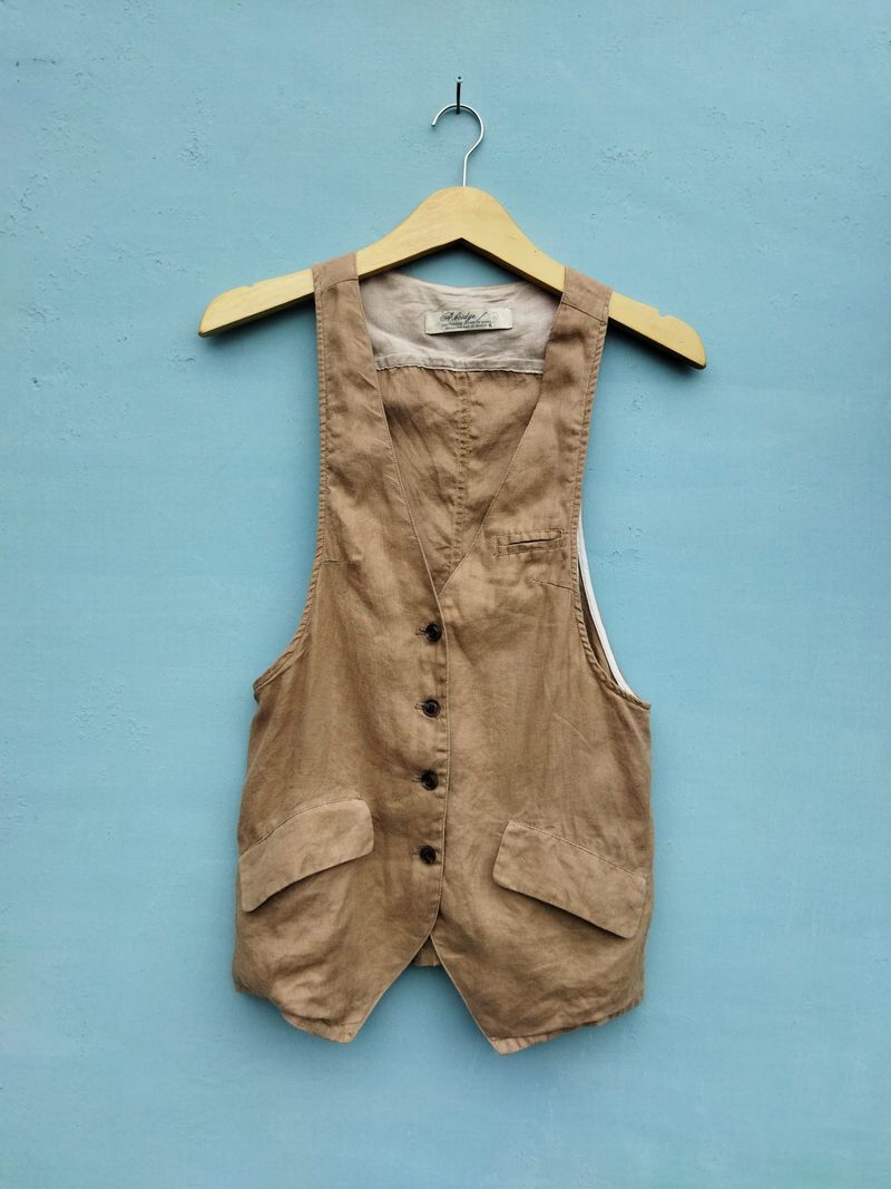 Vest A. Bridge, foto 2