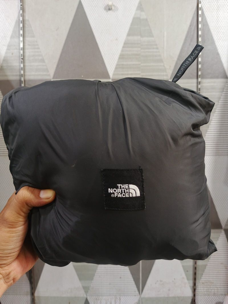 THE NORTH FACE NUPTSE RETRO 700 FILL POWER PACKABLE DOWN, foto 8