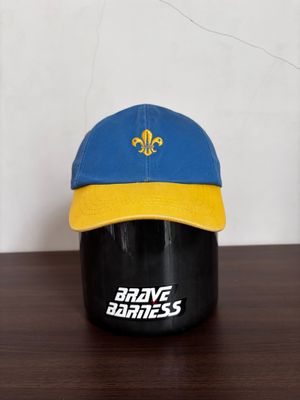 Cap Scoot fleur de lis logo two tone blue yellow