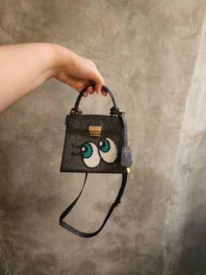 Tas playnomore hitam, tas pesta