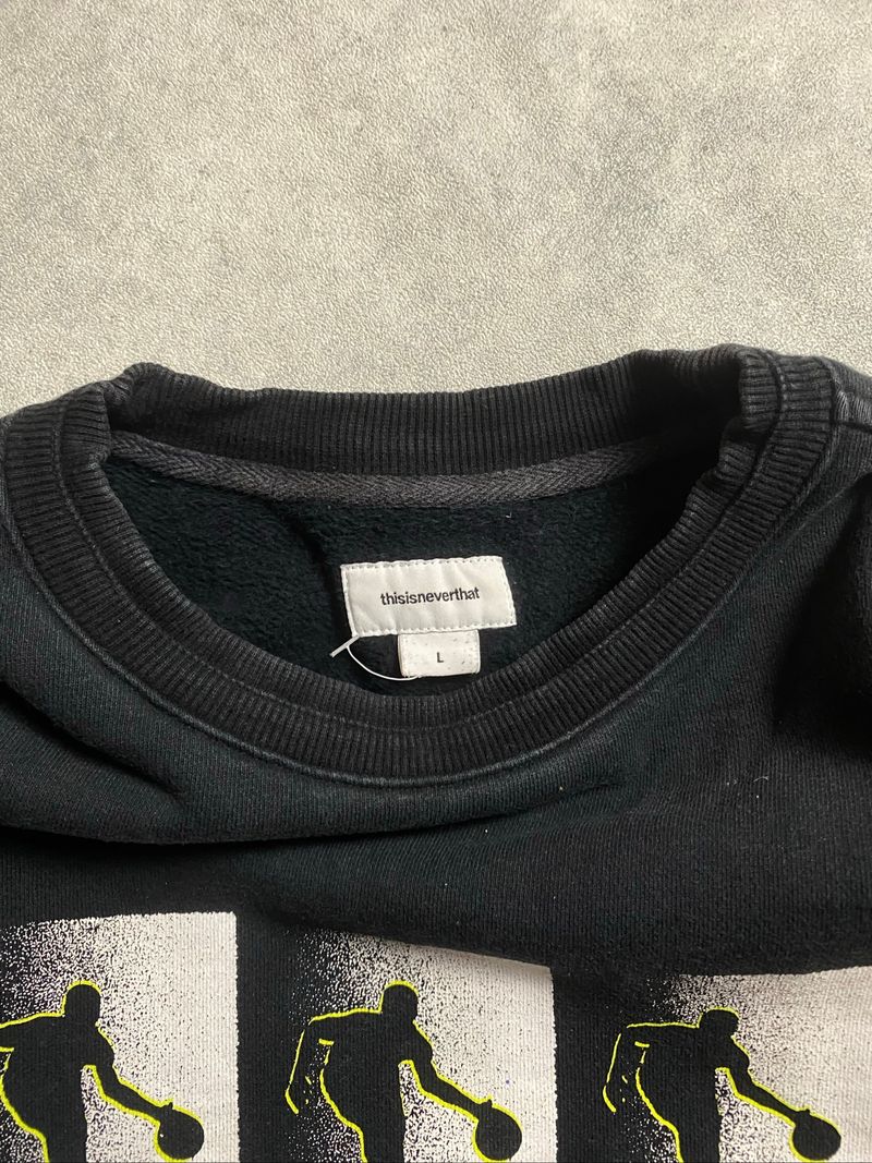 Thisisneverthat inTL Crewneck, foto 4