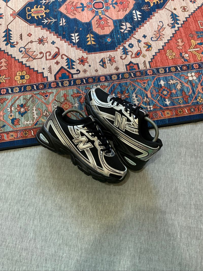 New Balance 740 Black Silver Metallic, foto 2