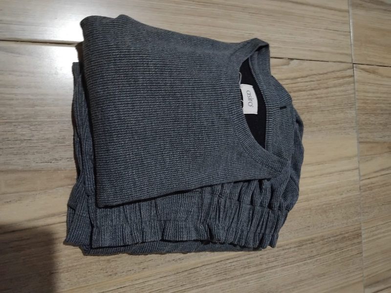 Preloved One Set Asiro Knit Grey dgn celana, foto 9