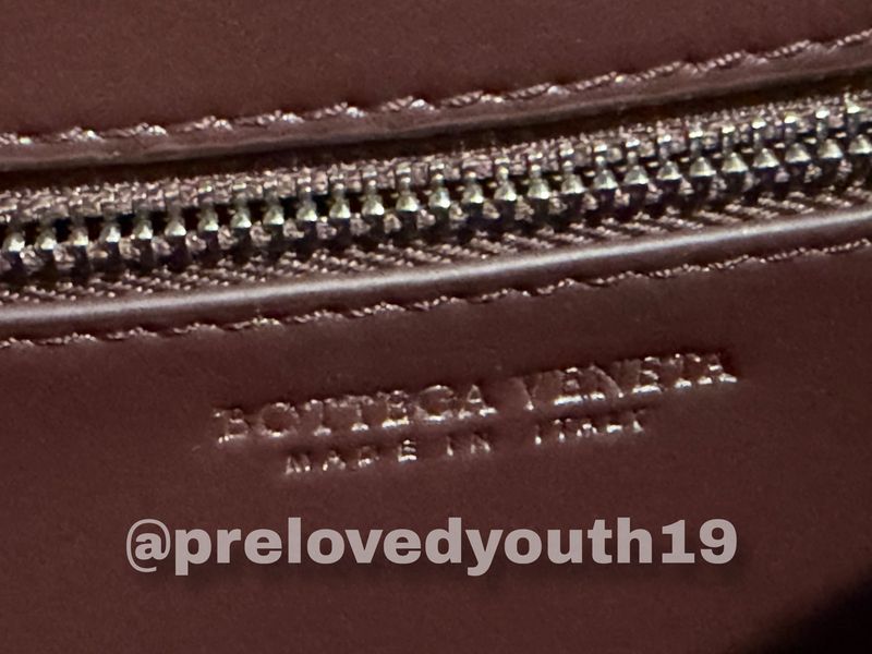BOTTEGA CASSETTE BAG WITH VERSATILE STRAP, foto 2