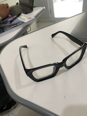 kacamata frame tebal