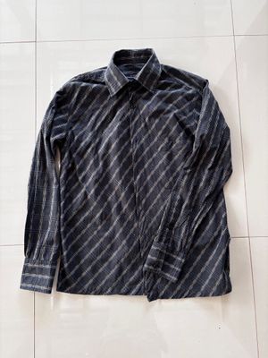 Kemeja Lengan Panjang Motif Kotak Diagonal – Abu Charcoal