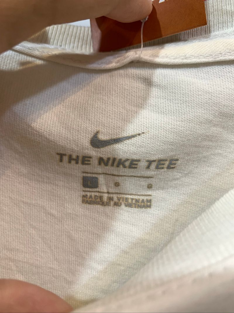 Kaos Nike, foto 3