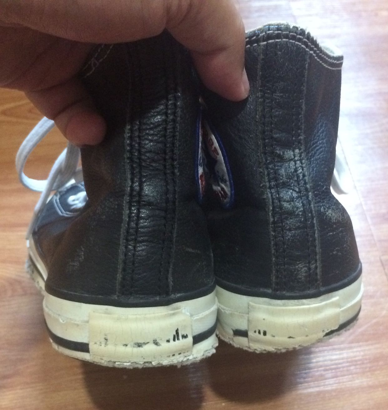 Converse Leather I Robot Kondisi sesuai, foto 6
