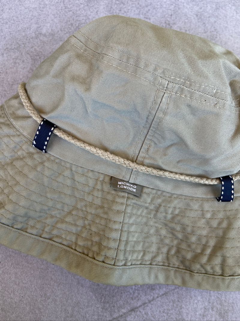 Bucket hat Michiko London, foto 2