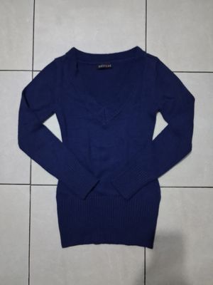 sapphire v-neck sweater