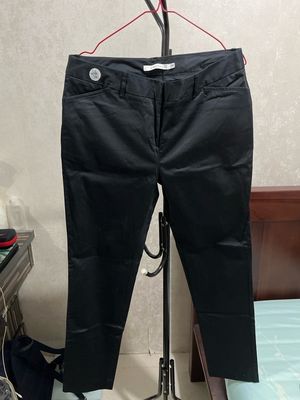 Valino Minimalist Casual Wanita black