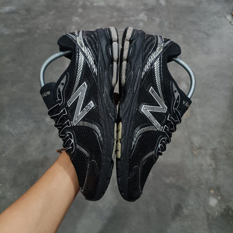 New Balance 860v2 Black Metalic, foto 5