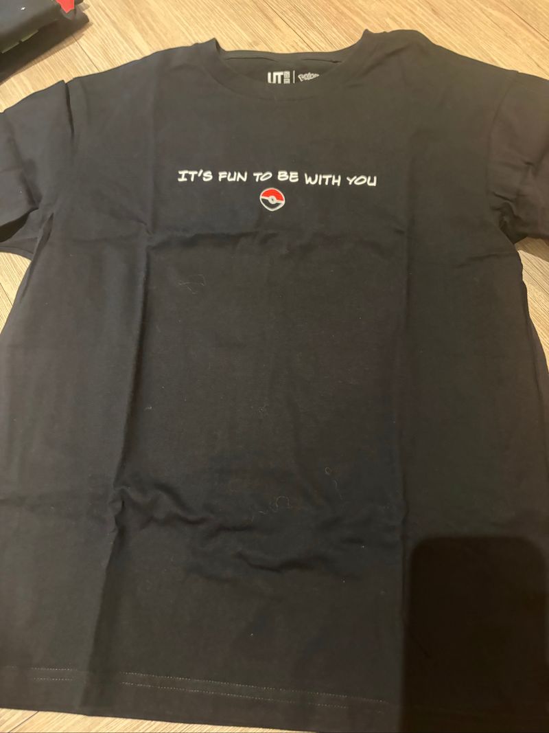 Kaos Uniqlo, foto 3