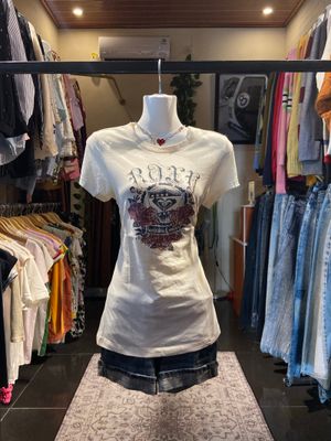 Roxy 2000s fitted tees
