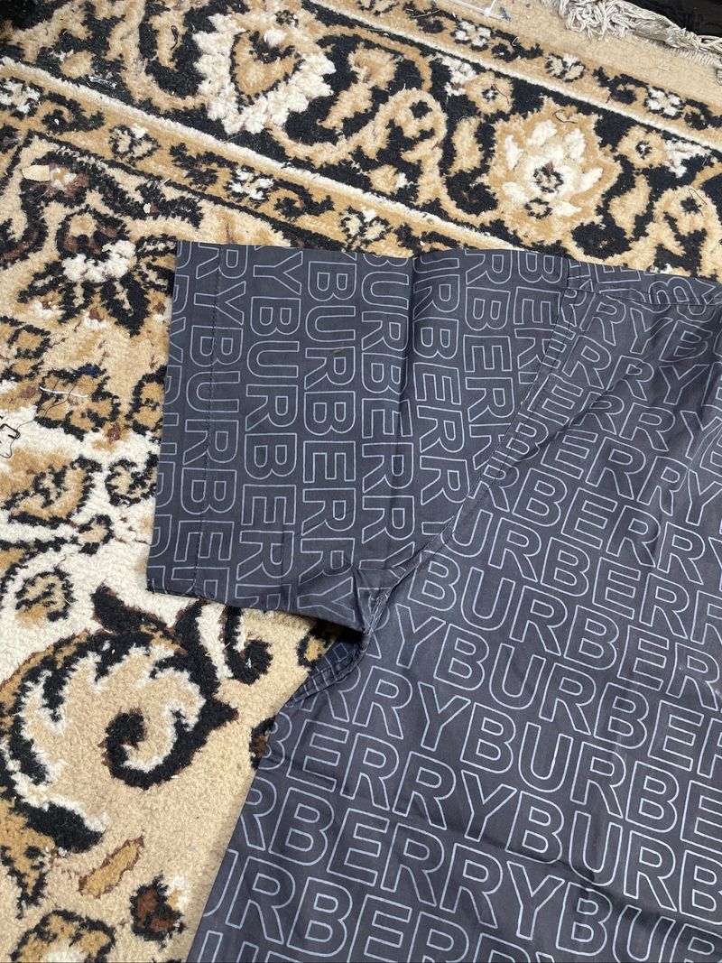 kemeja burberry full print, foto 4