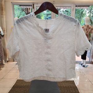Blouse Putih Bordir