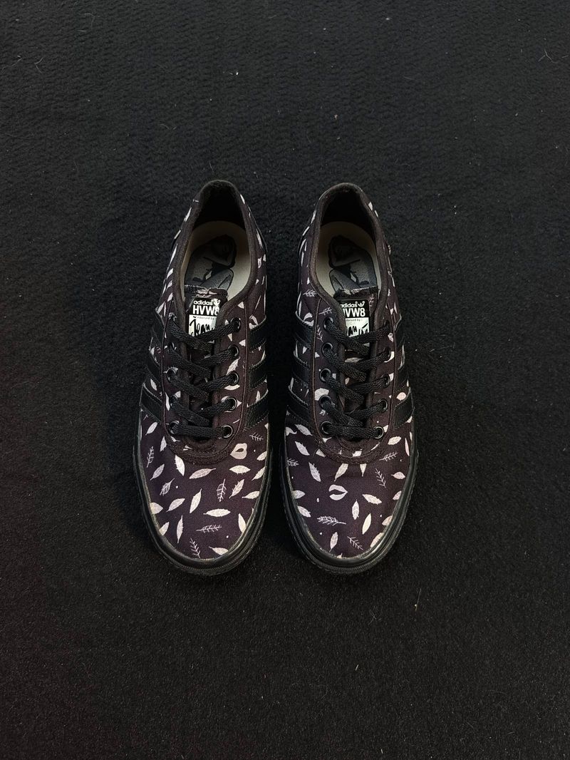 HVW8 x Adidas AdiEase Black, foto 2