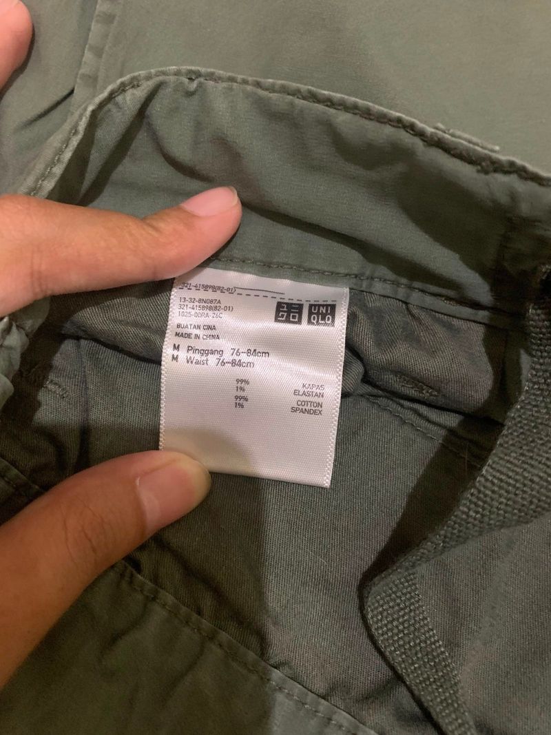 Uniqlo Celana Pendek 3/4 Cargo, foto 3