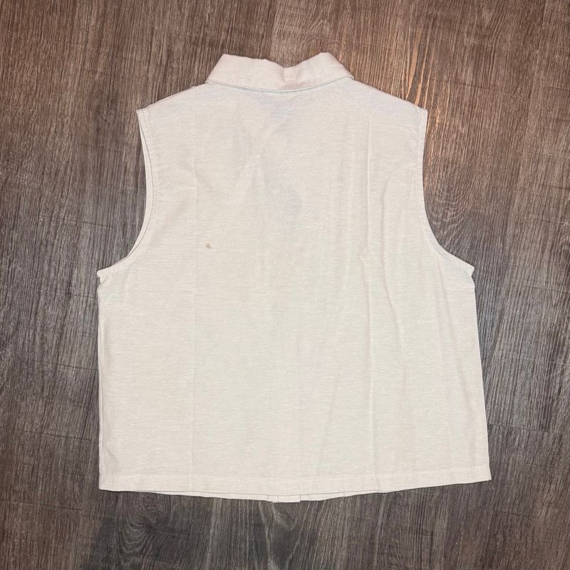 beige sleveless cropped shirt, foto 3