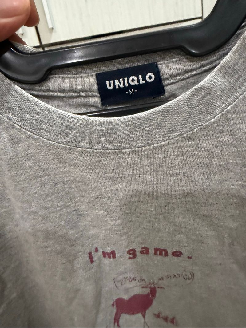 Kaos Uniqlo, foto 2