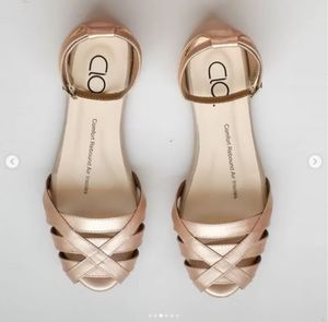 Sandal Pesta Cantik Women Flat Sandal in Gold