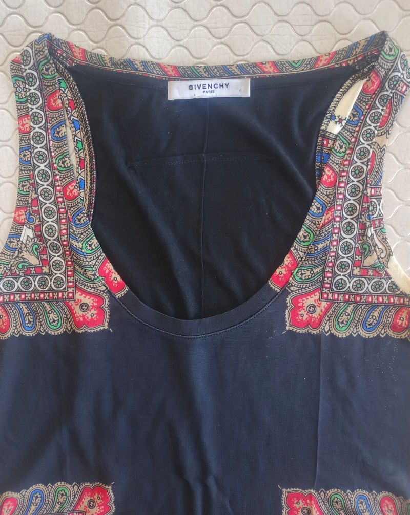 Givenchy, foto 2