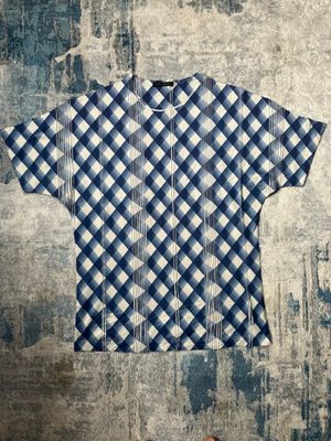 Issey miyake man check pleats line tshirt