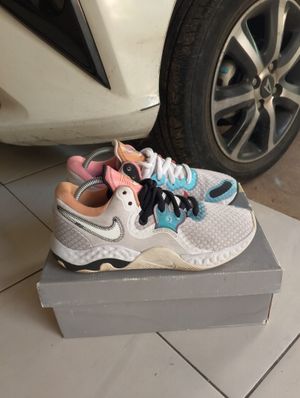 Sepatu second nike renew elevate 2 colleb size 42 original