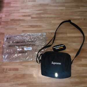 Supreme SS19 Shoulder Bag