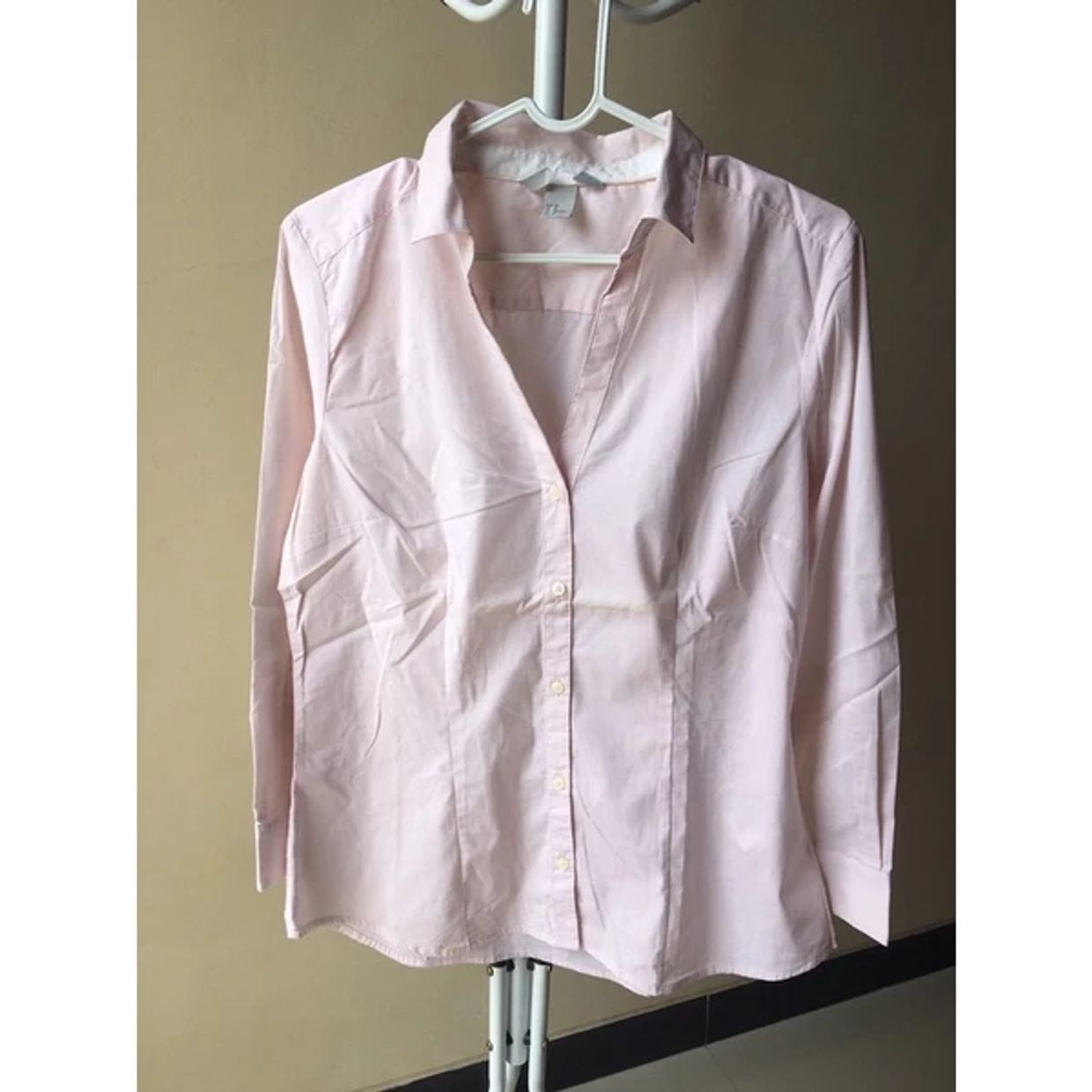 H&M Minimalist Casual Shirt Wanita tan pink