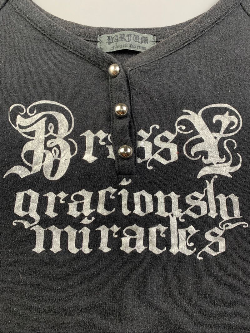 Parfum Black Gothic Buttoned Wide Collar Tee (M), foto 4