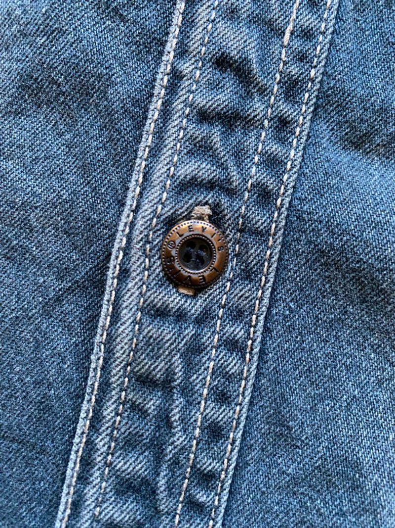 Vintage 2000s Levis Denim Shirt, foto 6