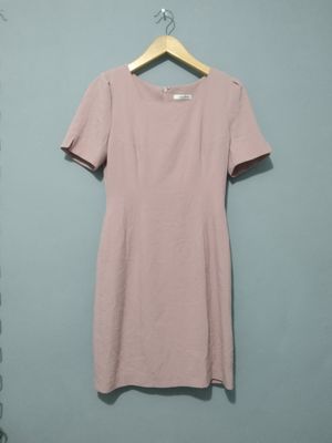 Minimalist Midi dress Wanita pink