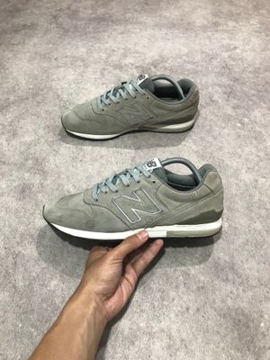 New Balance 996