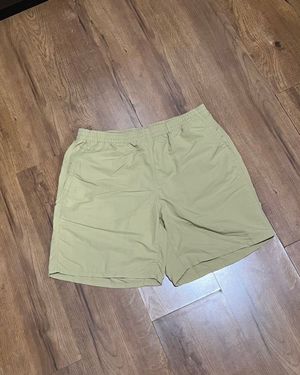 Uniqlo Streetwear Casual Short Pria yellow tan