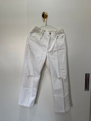 [Uniqlo] White Jeans Cut