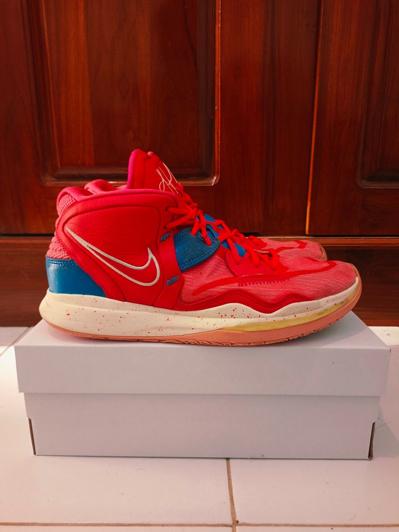 Sepatu Basket Second Nike Kyrie Infinity "Siren Red", foto 2