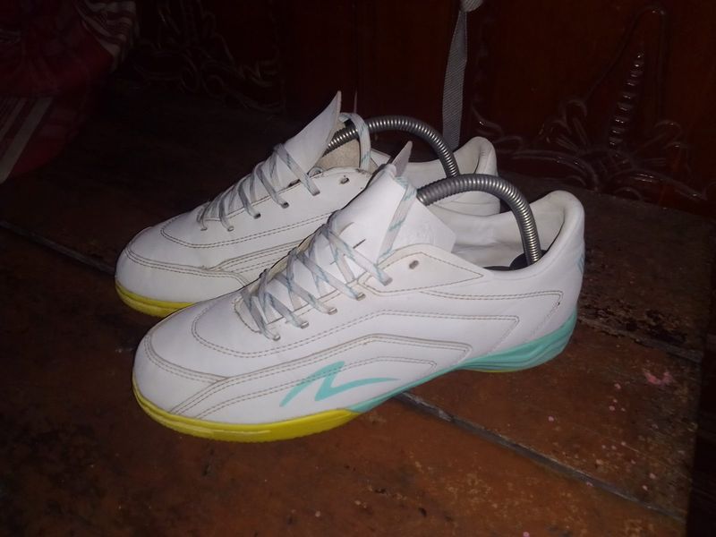 sepatu futsal ori, foto 2