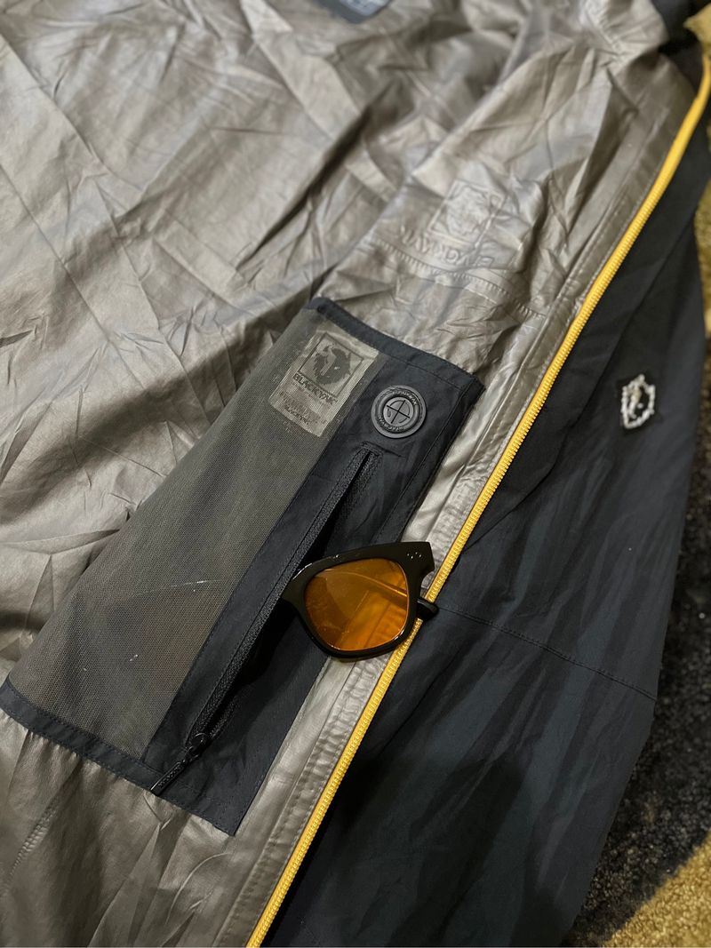 Blackyak Goretex Shell Outdoor Jacket Black Like New, foto 6