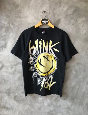 Kaos band blink 182
