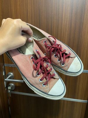 ori converse maroon size 38