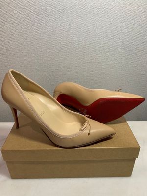Christian Louboutin Minimalist Casual Heels Wanita tan