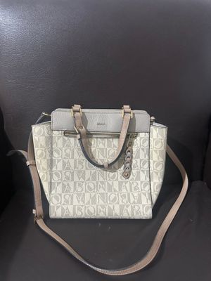 Tas Bonia