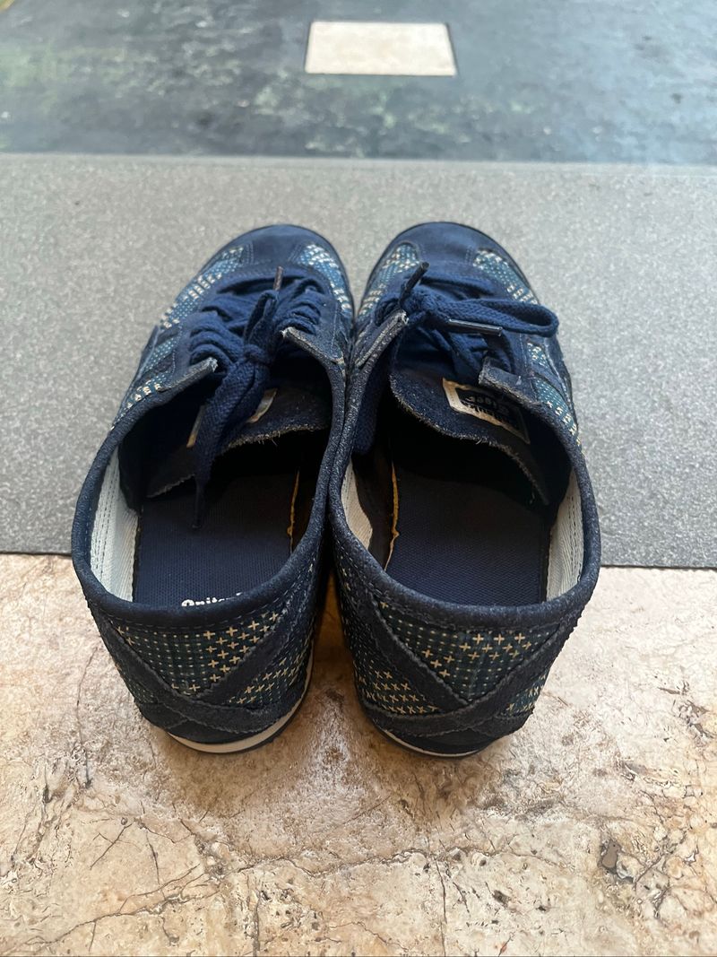 Onitsuka Tiger Biru, foto 3