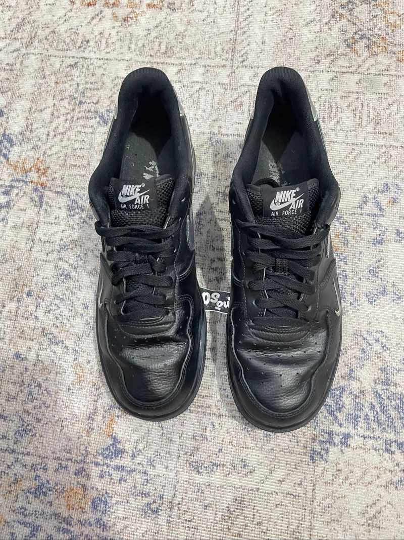 NIKE AIR FORCE 1 ‘07’ LOW BLACK BLUE LIGHTNING, foto 3