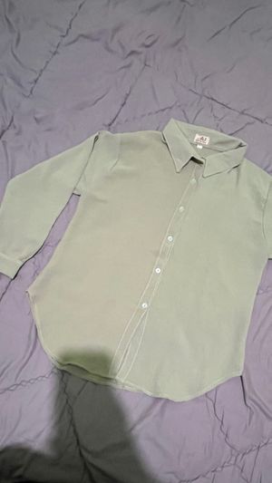 Kemeja Hijau Sage